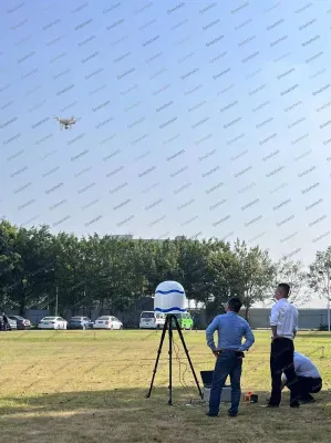 Système anti-bourrage d'UAV avec jusqu'à 360